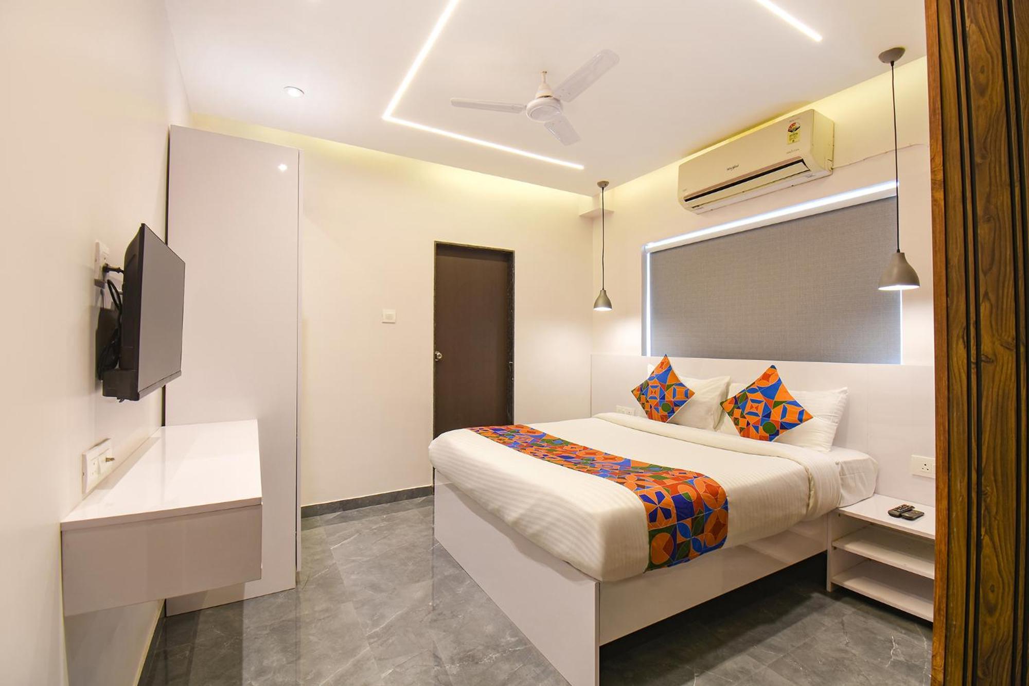 Fabhotel Olive Suite Πούνε Εξωτερικό φωτογραφία